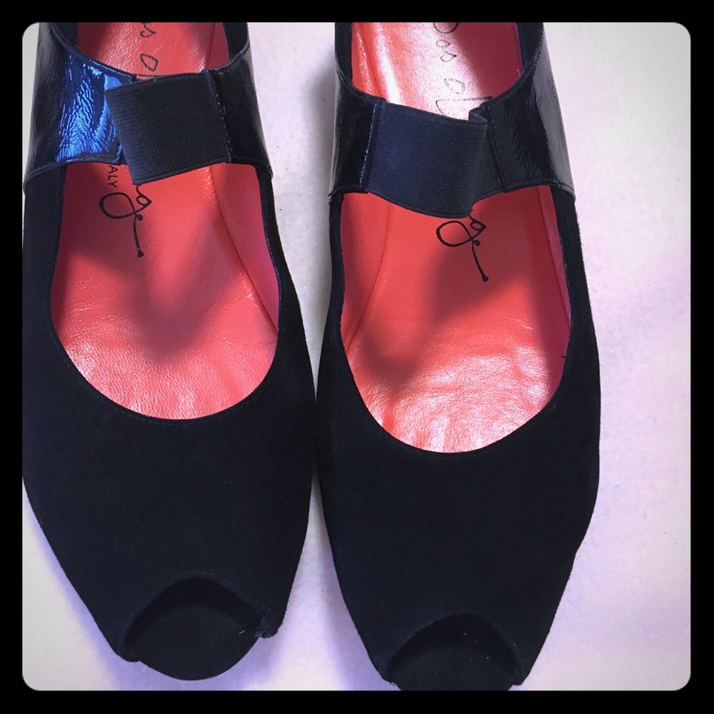 Black open toe wedges